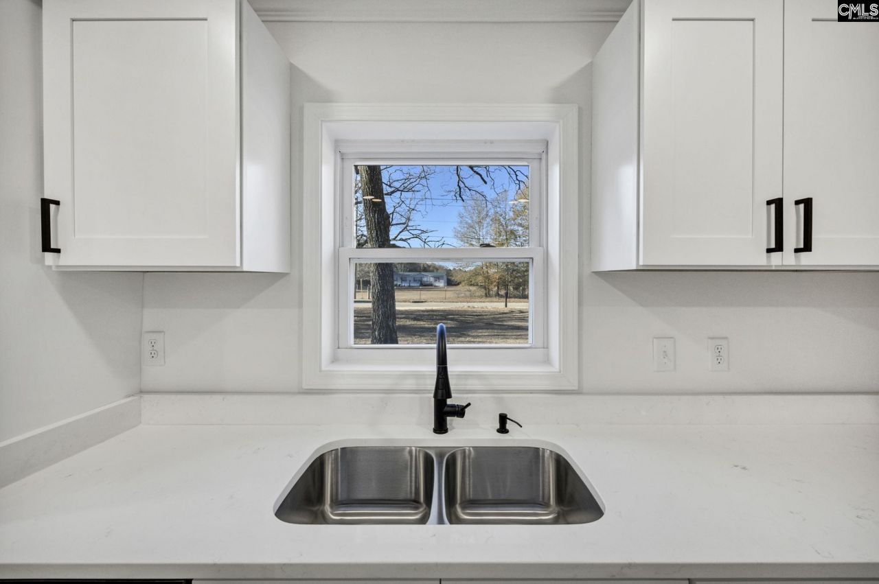 673 Clay Hill Road Photo 11