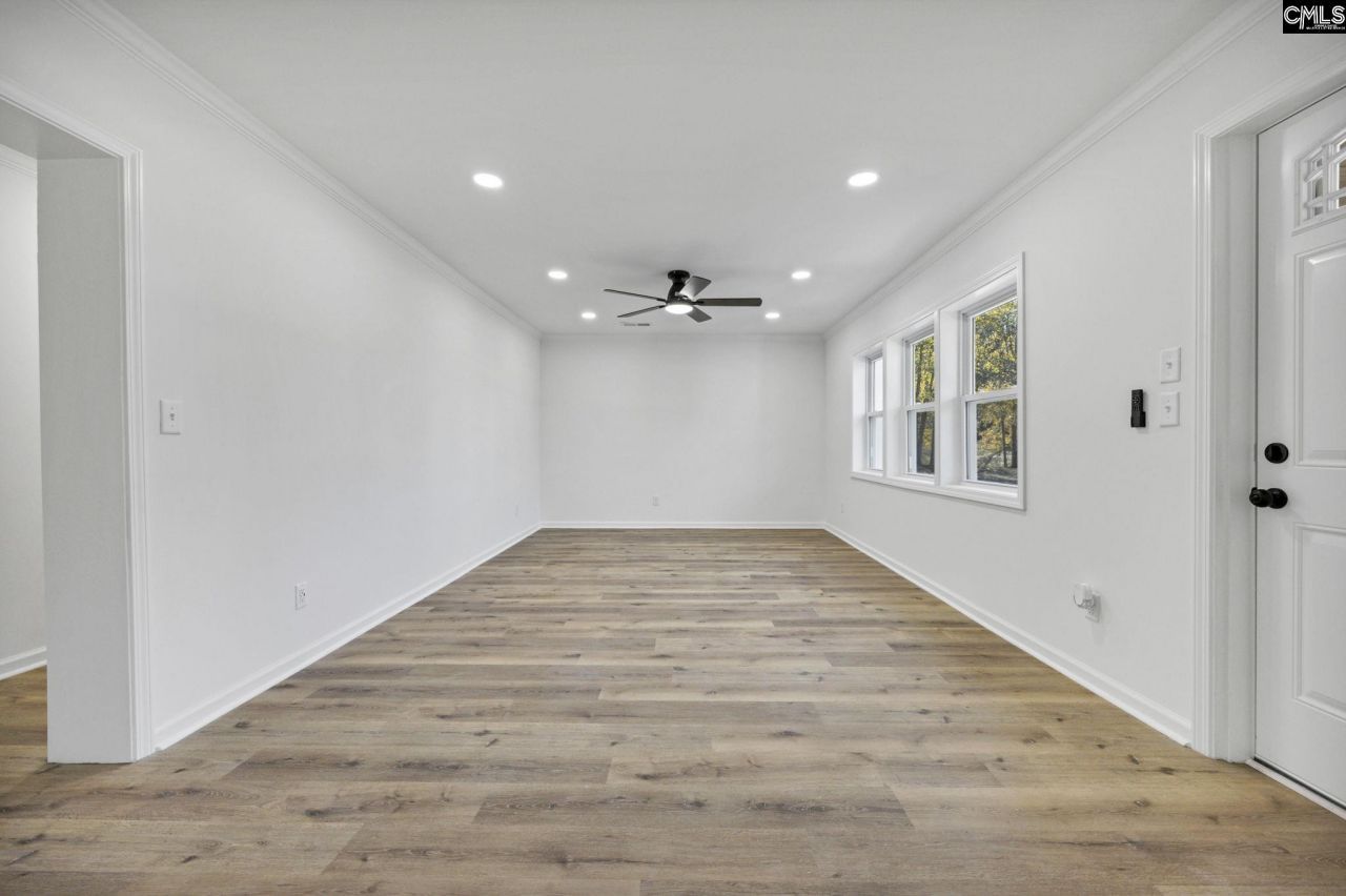 673 Clay Hill Road Photo 3