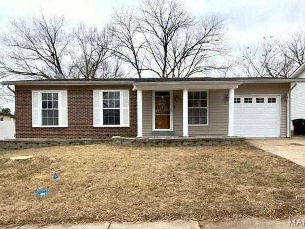 11623 Arroyo Drive, Florissant, MO 63033