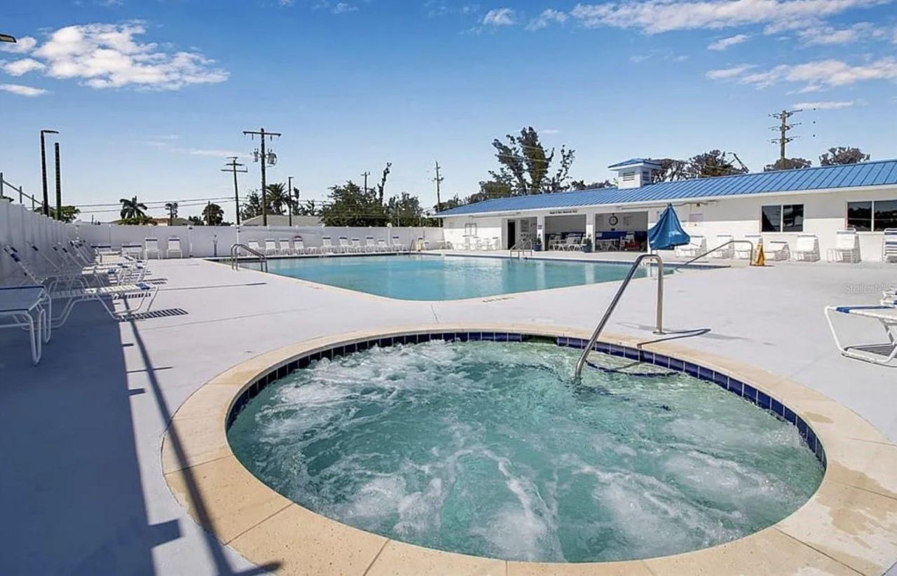 10315 Cortez Road W, Unit 62-4, Bradenton, FL 34210 Photo