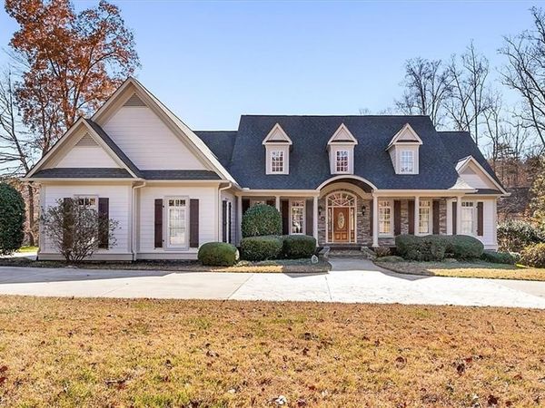 7601 Crossing Ridge Drive , Belews Creek, NC 27009