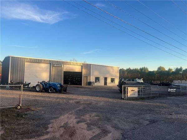 1306 Saraland Avenue S, Saraland, AL 36571