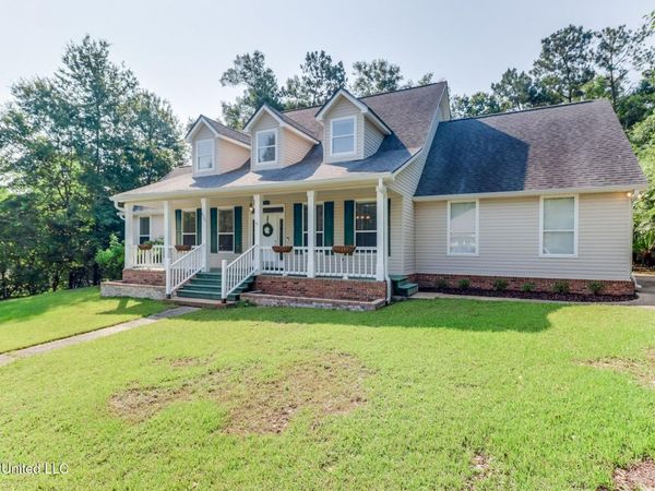 9520 Kalikimaka Place, Diamondhead, MS 39525