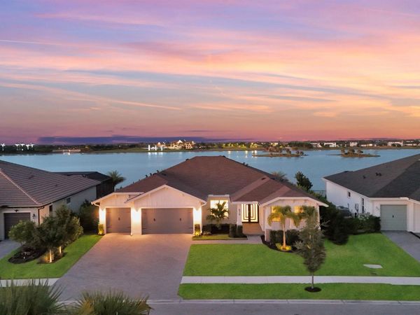 679 Hookline Circle, Loxahatchee, FL 33470