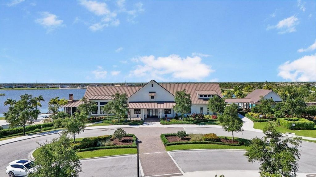 679 Hookline Circle, Loxahatchee, FL 33470 Photo