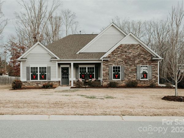 155 Autumn Mist Road, Statesville, NC 28677