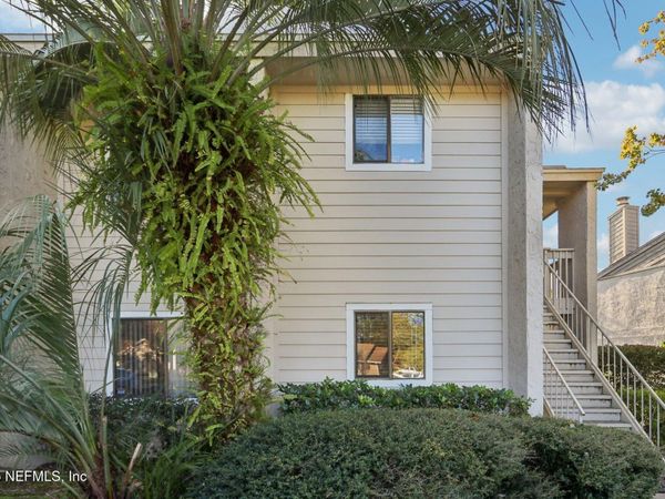 3801 CROWN POINT Road, Unit 2212, Jacksonville, FL 32257