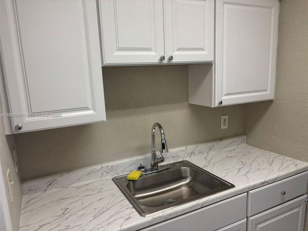 2750 Pierce St, Unit 3, Hollywood, FL 33020