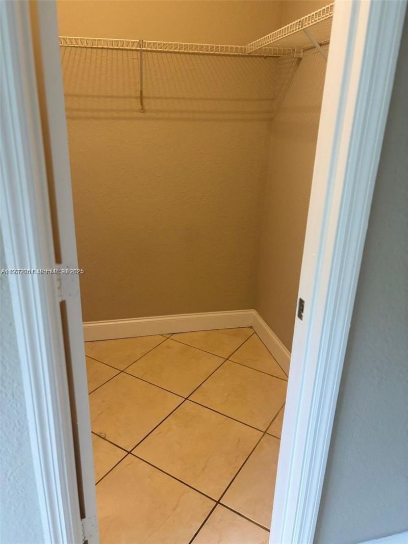 2750 Pierce St, Unit 3, Hollywood, FL 33020 Photo