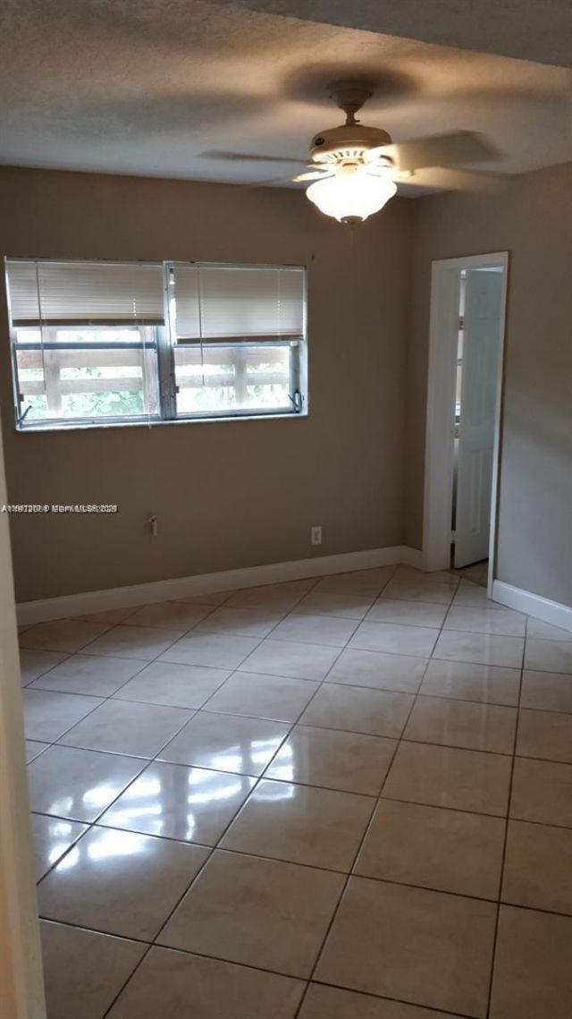 2750 Pierce St, Unit 3, Hollywood, FL 33020 Photo