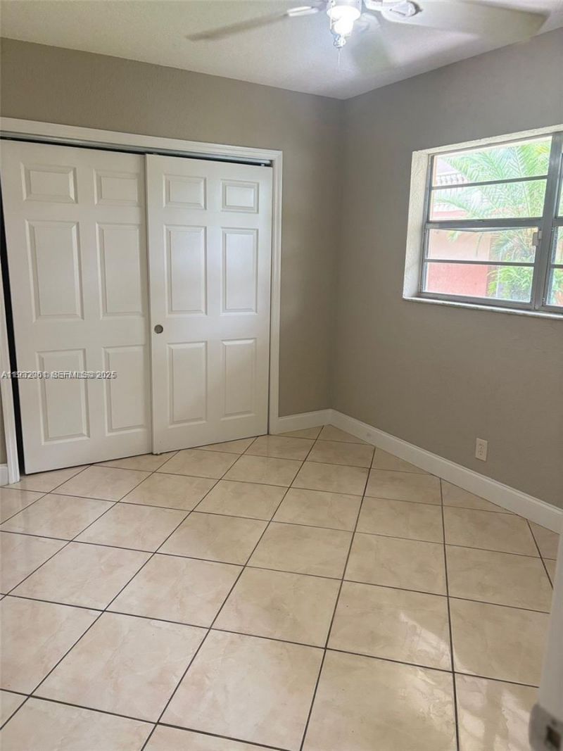 2750 Pierce St, Unit 3, Hollywood, FL 33020 Photo