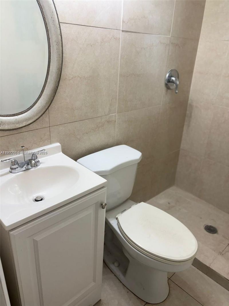 2750 Pierce St, Unit 3, Hollywood, FL 33020 Photo