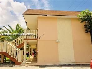 2750 Pierce St, Unit 3, Hollywood, FL 33020 Photo