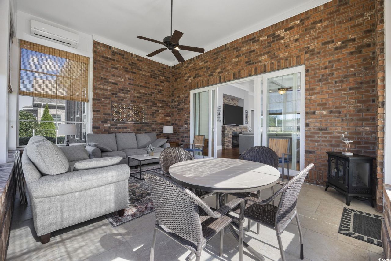 9514 Carrington Dr. Photo 28