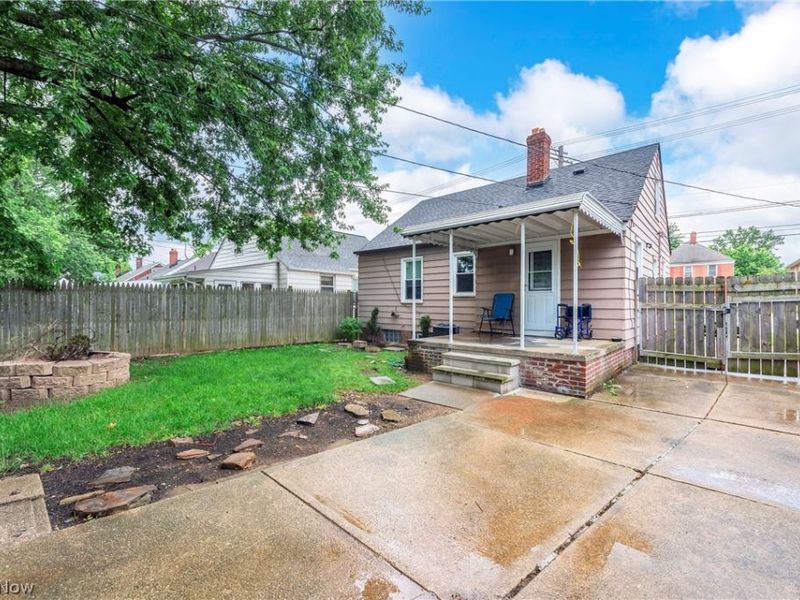 4529 W 150th Street, Cleveland, OH 44135 Photo 3