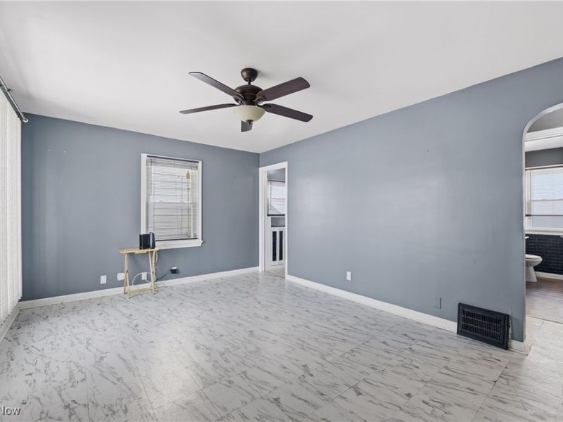 4529 W 150th Street, Cleveland, OH 44135 Photo 6
