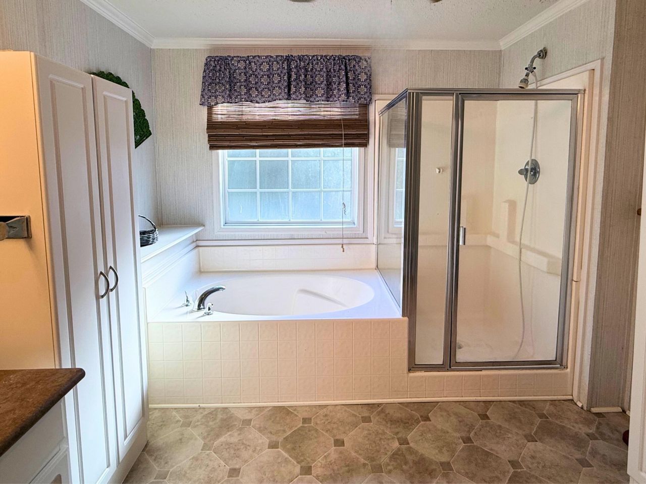 106 Airborne Way Photo 13