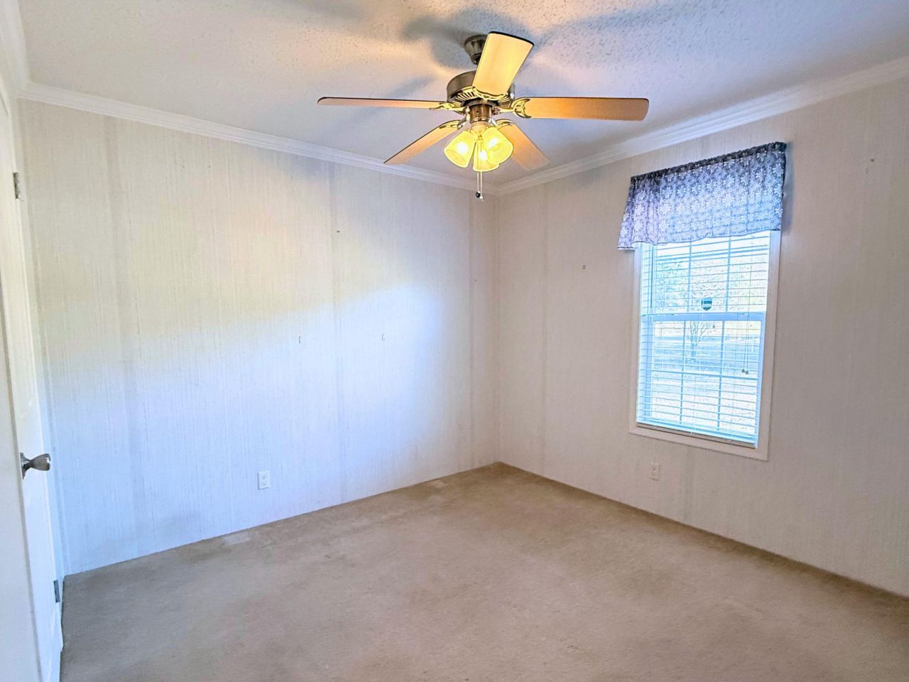 106 Airborne Way Photo 15