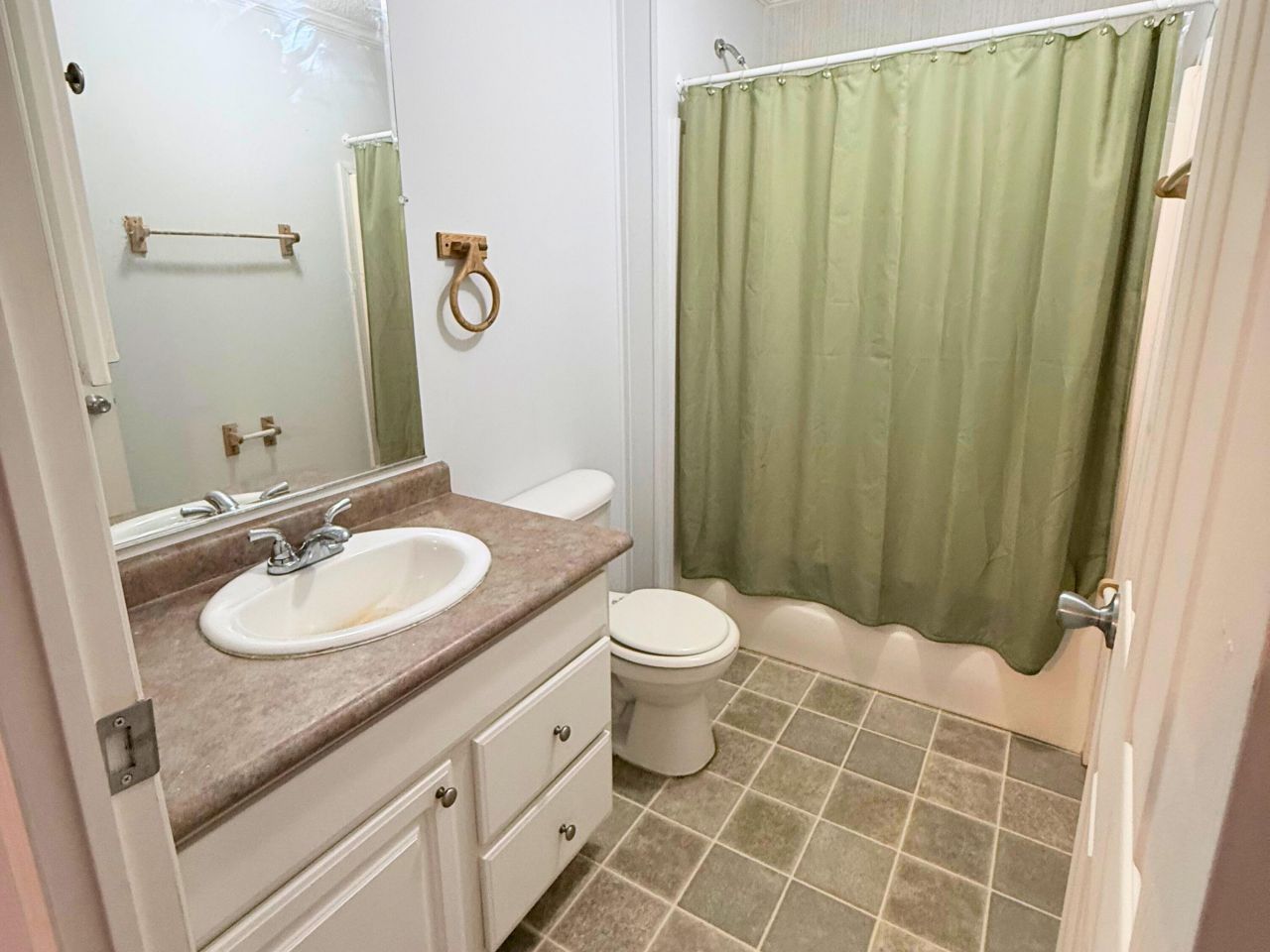 106 Airborne Way Photo 16