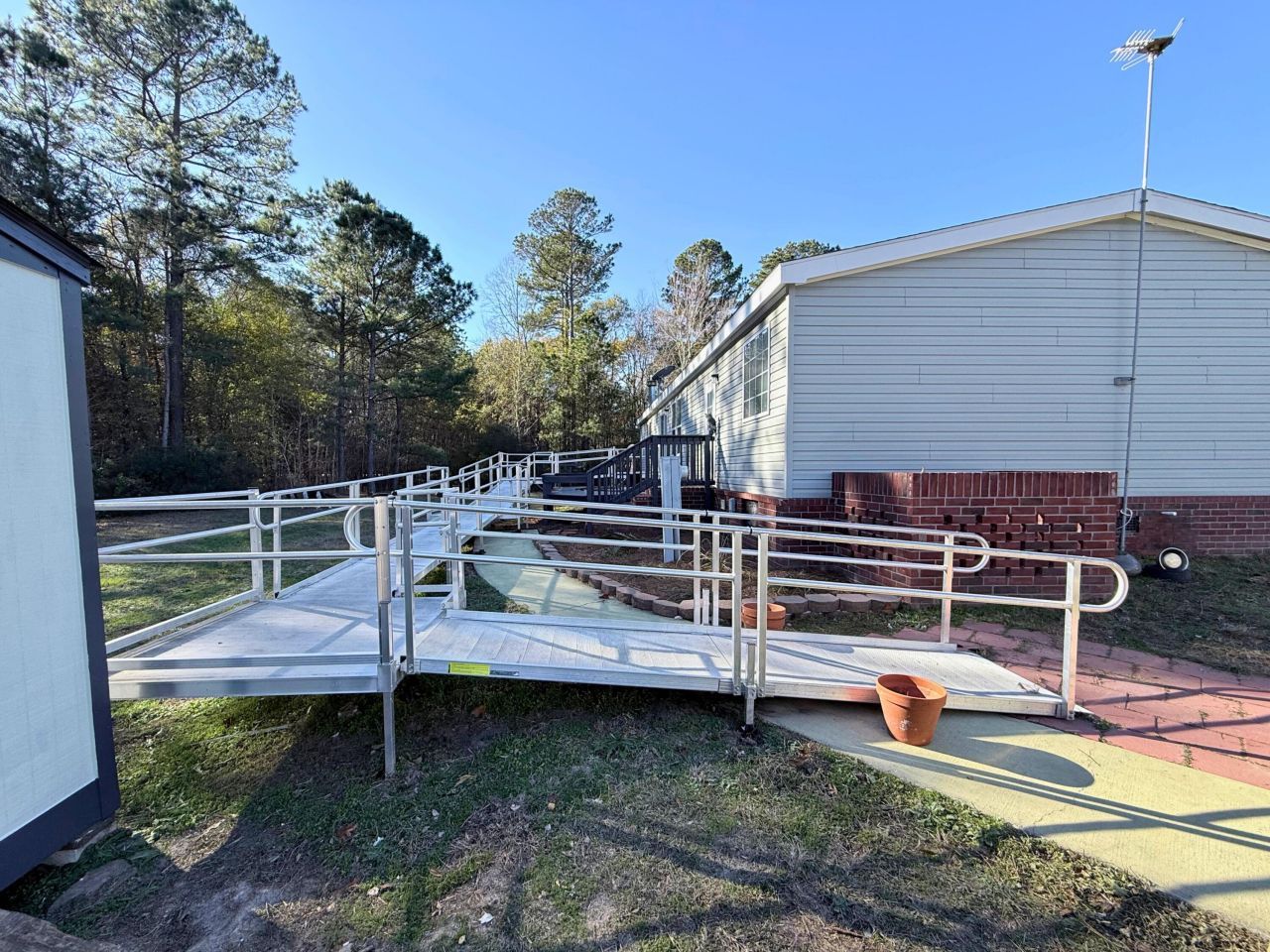 106 Airborne Way Photo 24