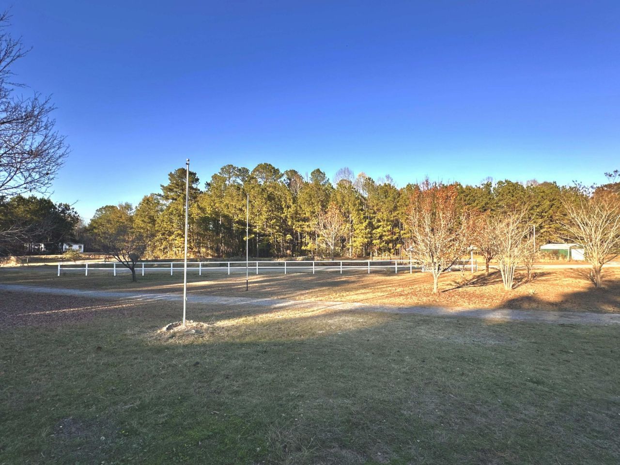 106 Airborne Way Photo 6