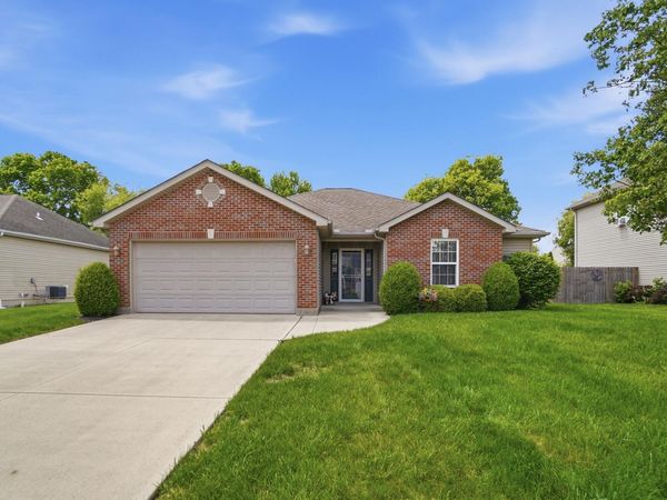 1728 Hunters Ridge Drive, Troy, OH 45373