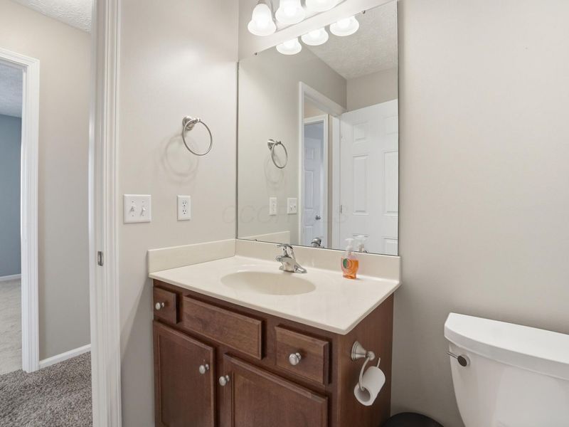 1728 Hunters Ridge Drive, Troy, OH 45373 Photo 32