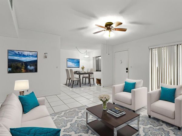 5280 Las Verdes Circle, Unit 219, Delray Beach, FL 33484