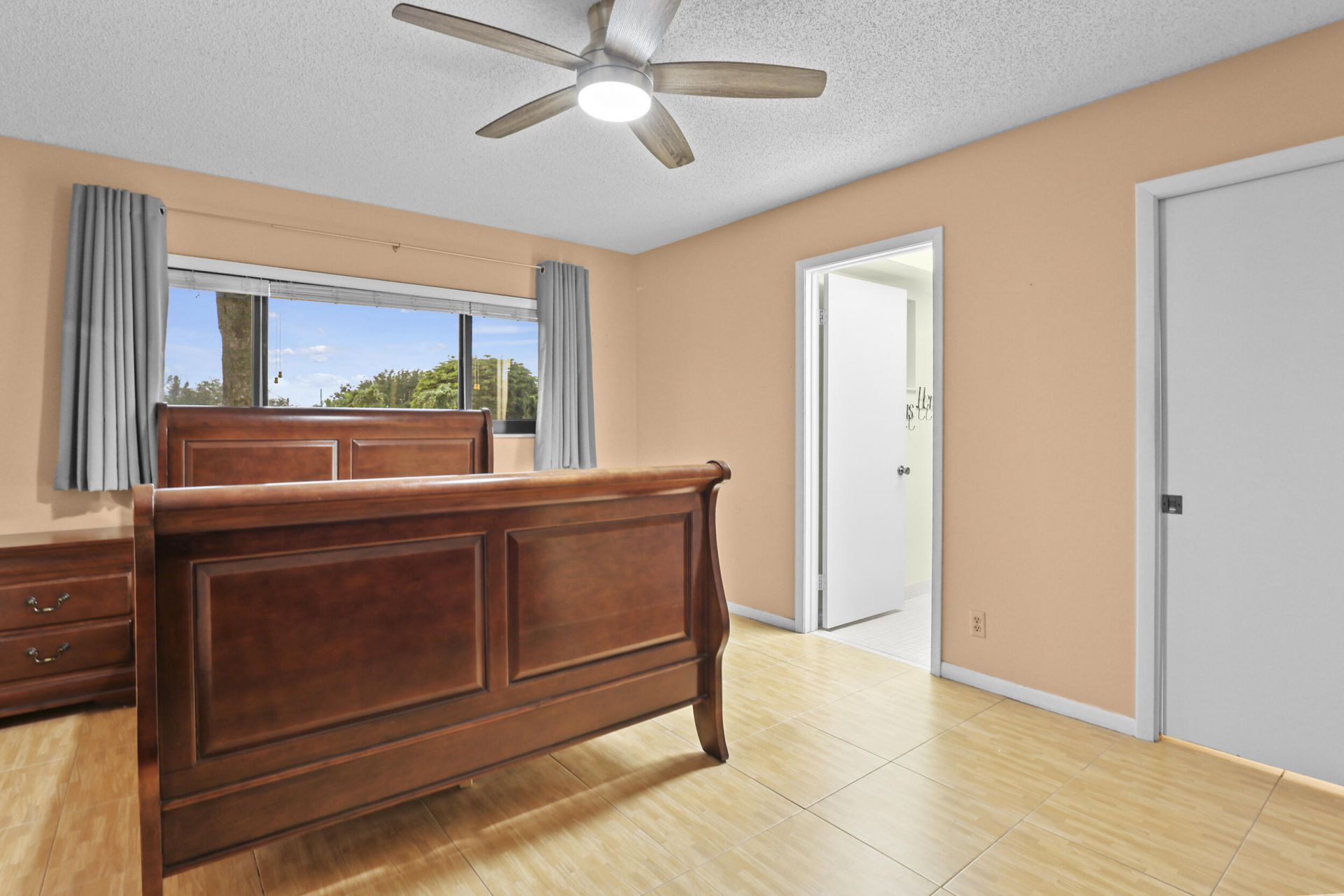 5280 Las Verdes Circle, Unit 219, Delray Beach, FL 33484 Photo