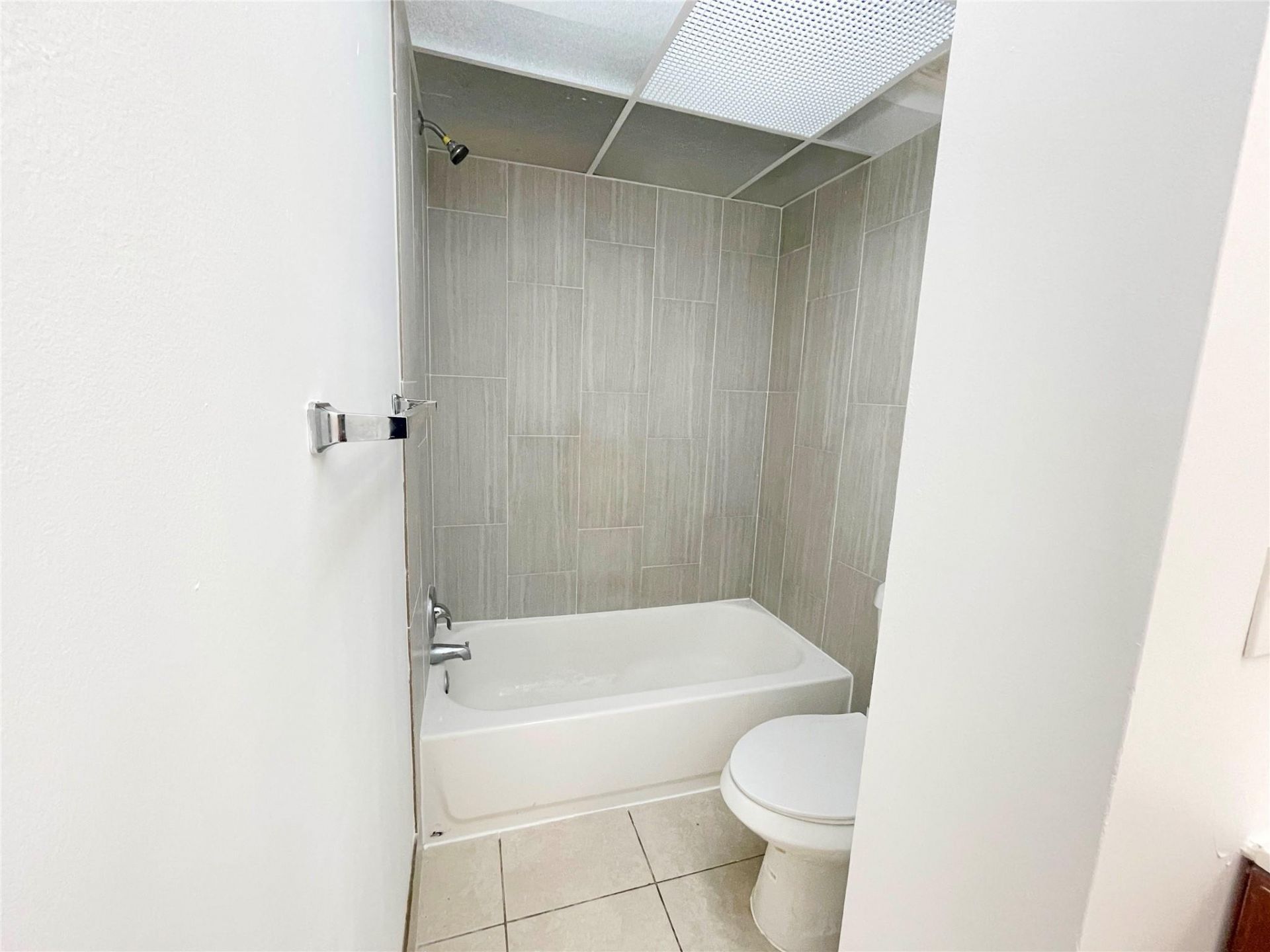2800 NW 56th Avenue, Unit D402, Lauderhill, FL 33313 Photo