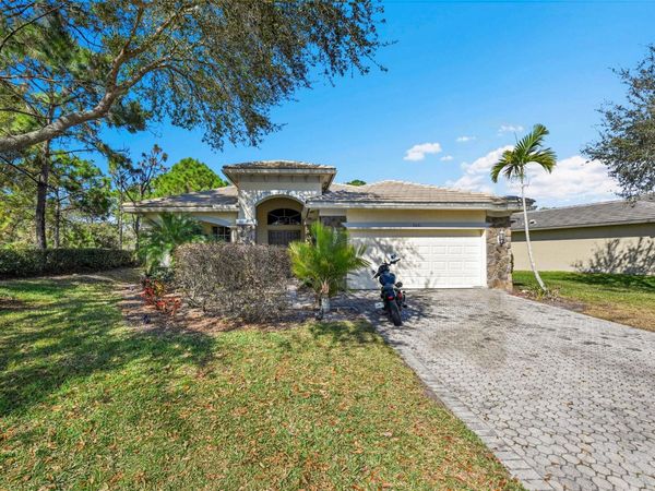 9671 Osprey Isles Boulevard, Palm Beach Gardens, FL 33412
