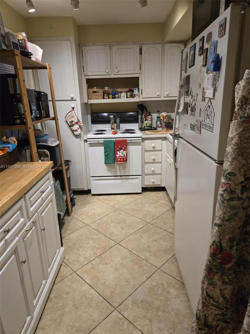 3100 N Palm Aire Dr , Unit 102, Pompano Beach, FL 33069 Photo