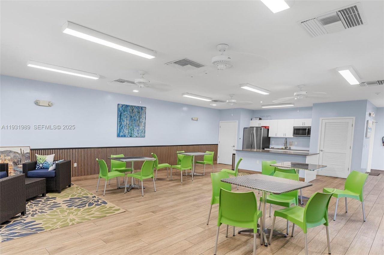 3100 N Palm Aire Dr , Unit 102, Pompano Beach, FL 33069 Photo