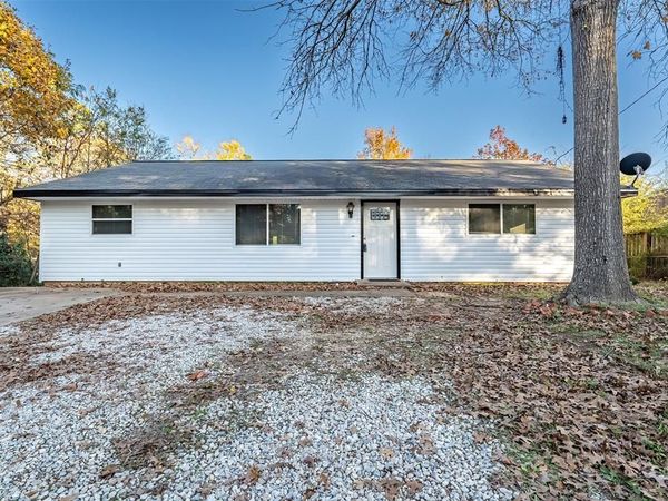 2300 Glenview, Tyler, TX 75701