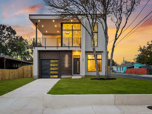 257 E baylor, San Antonio, TX 78204