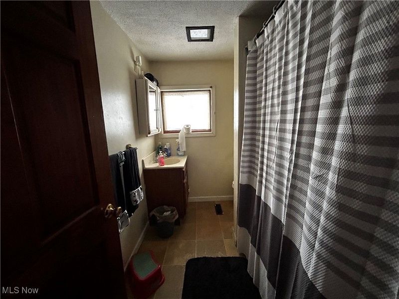 153 Cutler, Akron, OH 44305 Photo 5