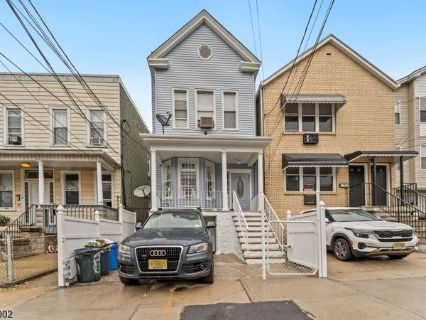 86 Clendenny Ave, Jersey, NJ 07304