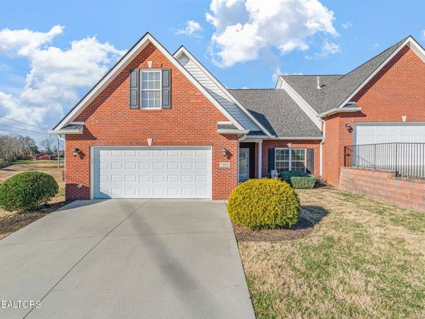 7415 Napa Valley Way, Knoxville, TN 37931