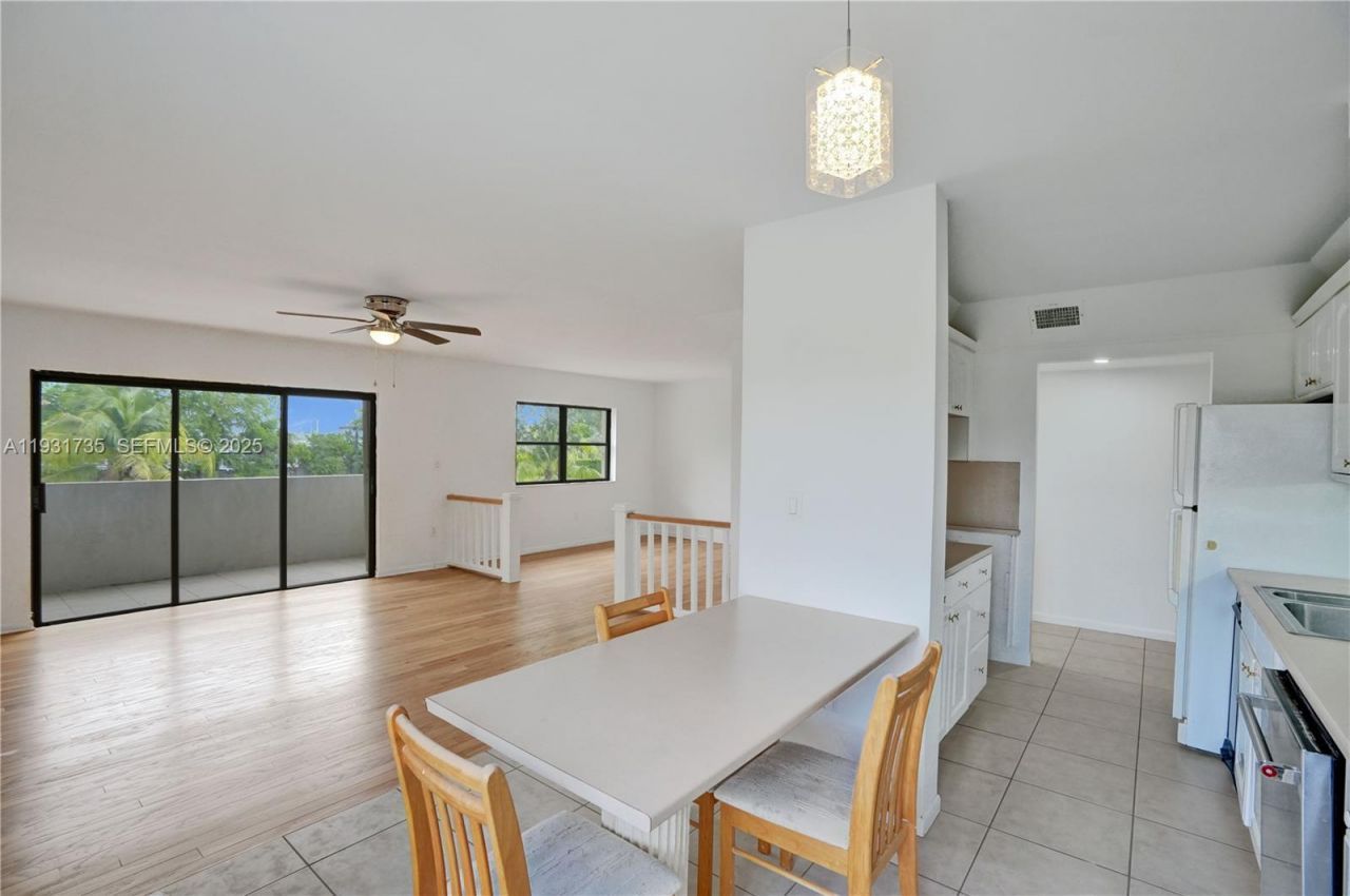 1891 N 61st Ave, Unit B215, Hollywood, FL 33024 Photo