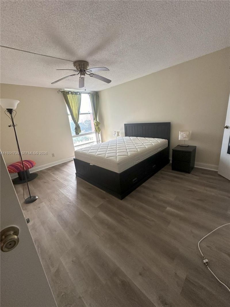 210 172nd St, Unit 426, Sunny Isles Beach, FL 33160 Photo