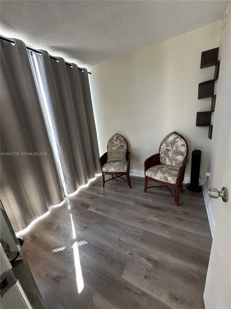 210 172nd St, Unit 426, Sunny Isles Beach, FL 33160 Photo