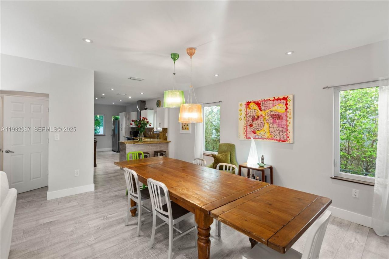 737 Alhambra Cir , Coral Gables, FL 33134 Photo