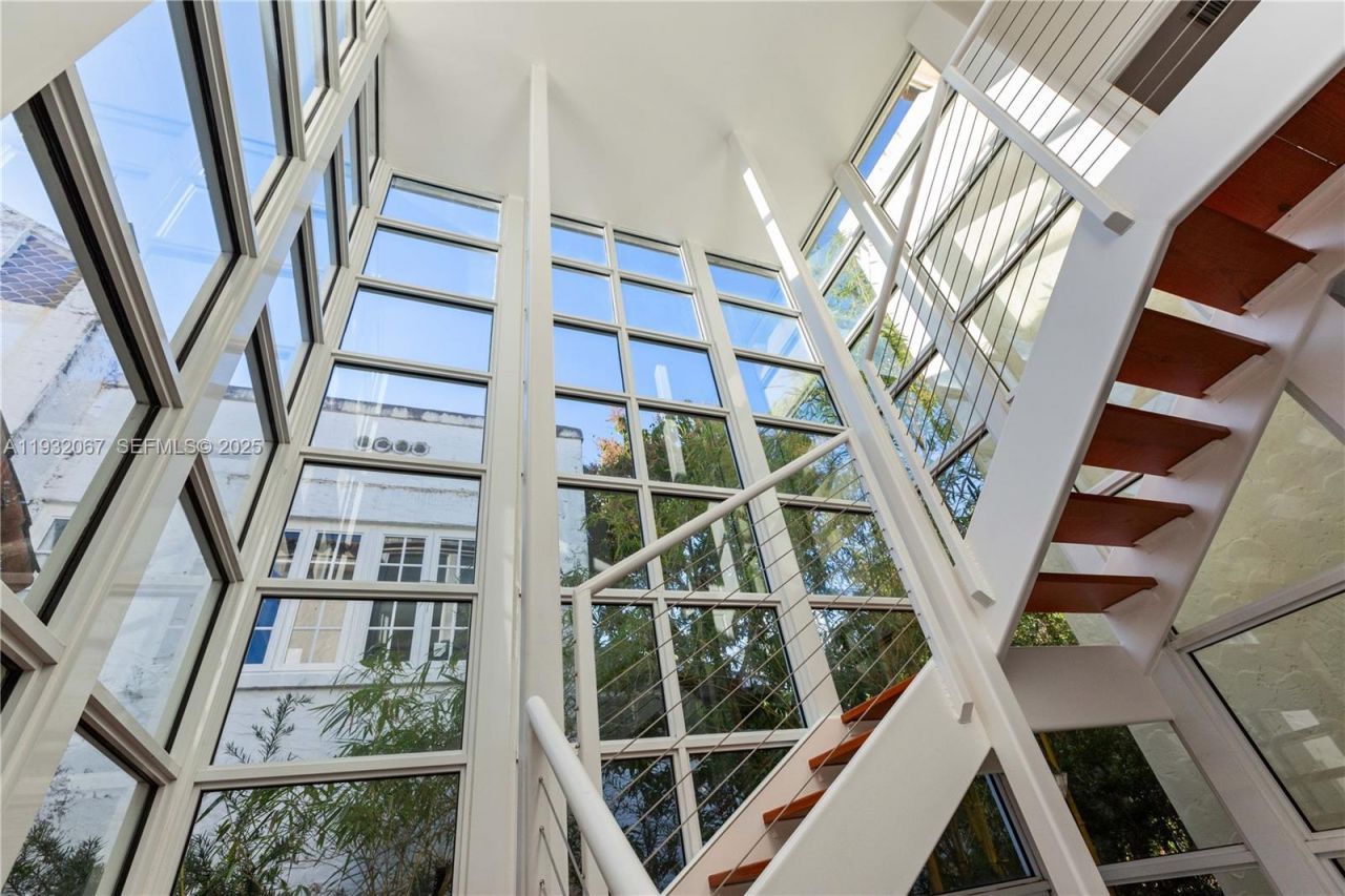 737 Alhambra Cir , Coral Gables, FL 33134 Photo