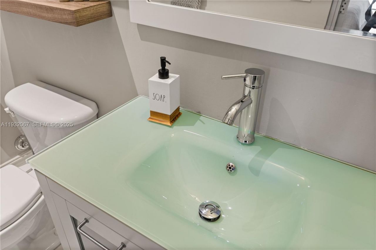 737 Alhambra Cir , Coral Gables, FL 33134 Photo