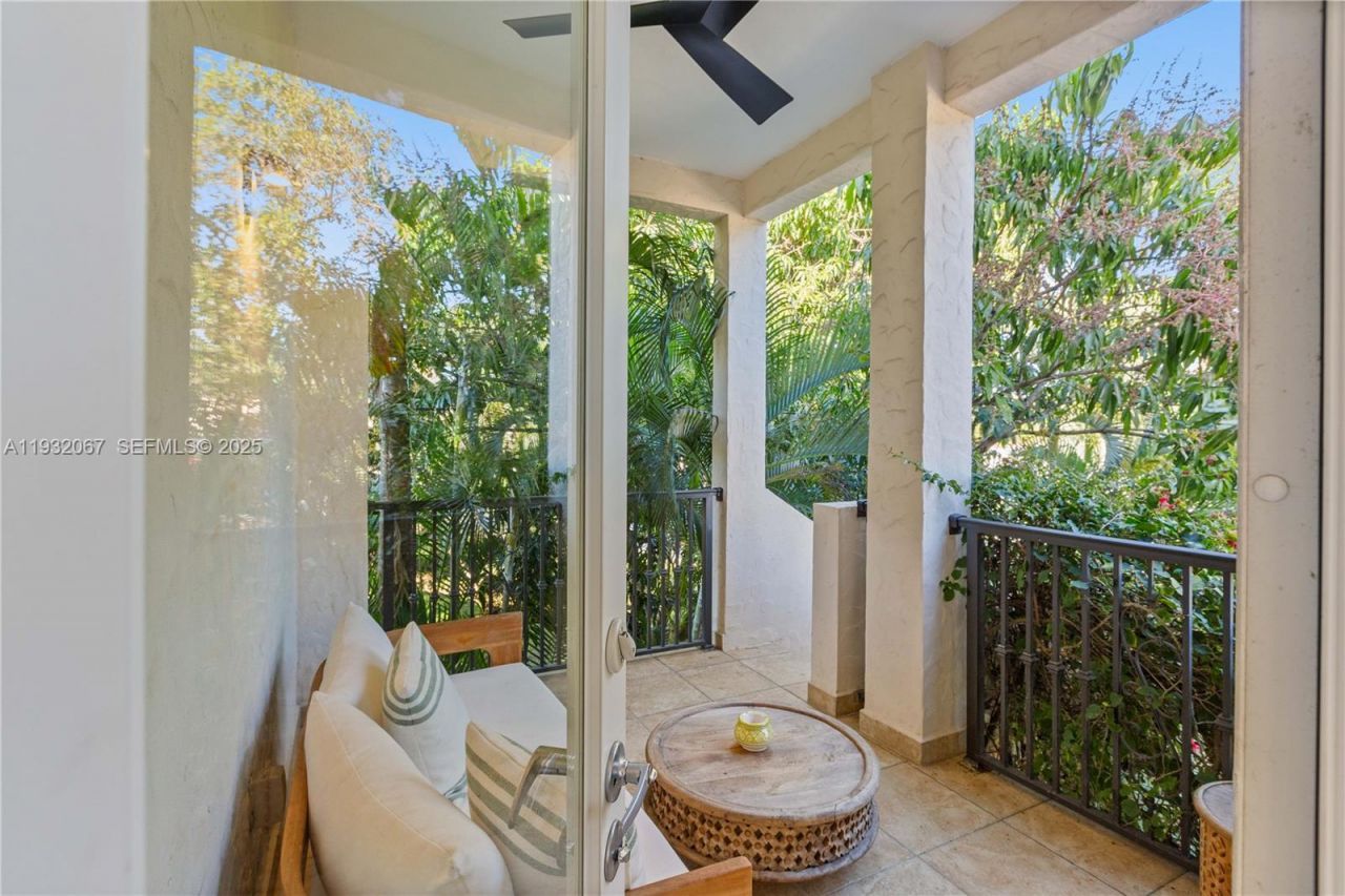 737 Alhambra Cir , Coral Gables, FL 33134 Photo