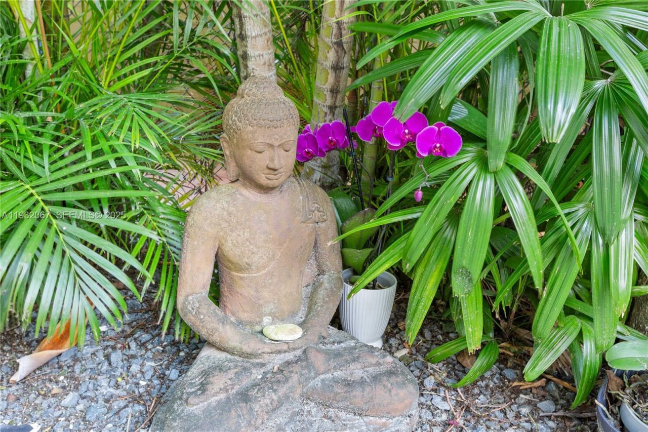 737 Alhambra Cir , Coral Gables, FL 33134 Photo