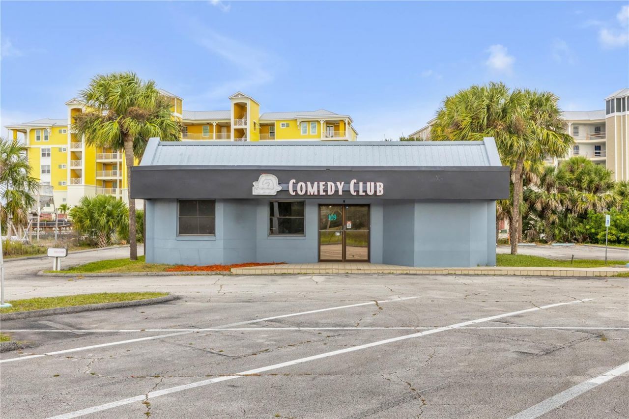 109 N Causeway, New Smyrna Beach, FL 32169 Photo