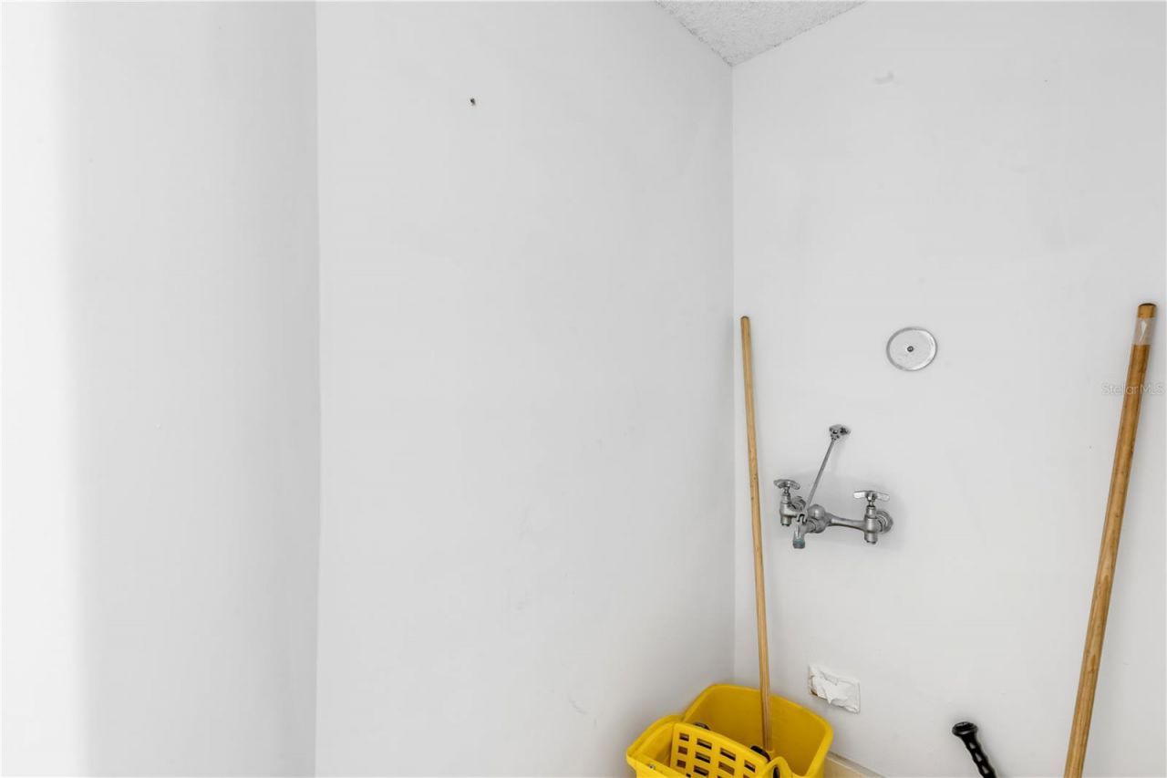 109 N Causeway, New Smyrna Beach, FL 32169 Photo