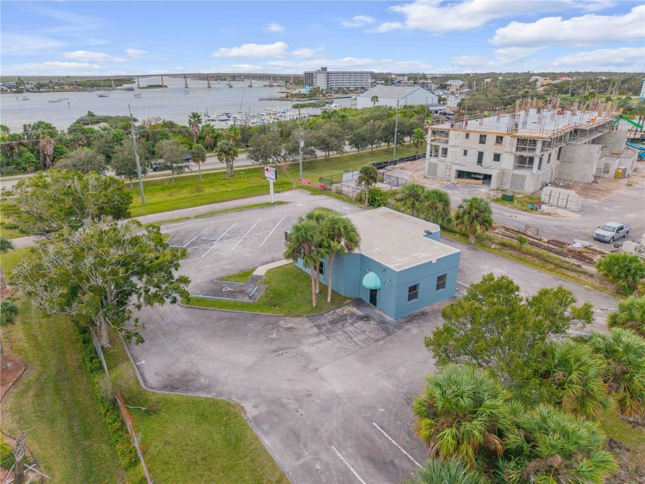109 N Causeway, New Smyrna Beach, FL 32169 Photo