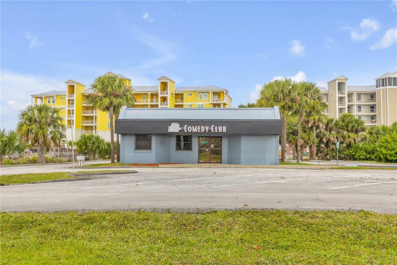 109 N Causeway, New Smyrna Beach, FL 32169 Photo